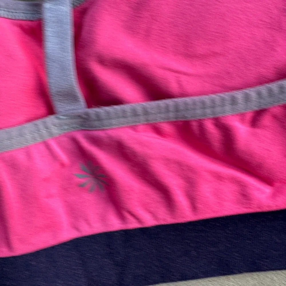 Athleta Sports Bra Womens XS Pink Y‎ Strap Seamless Pullover Athletic Workout